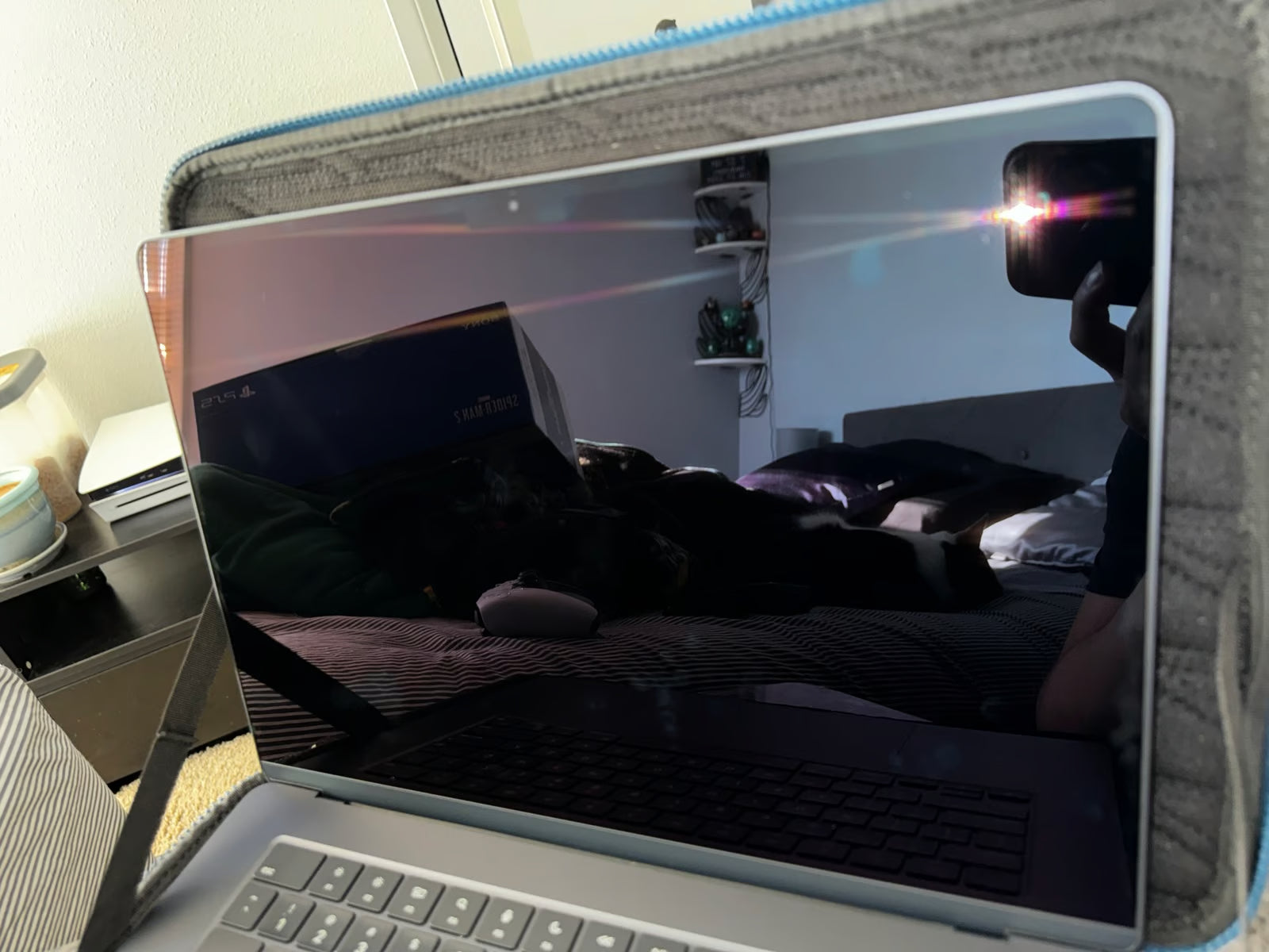 Apple MacBook Air 15in with M2 2X19