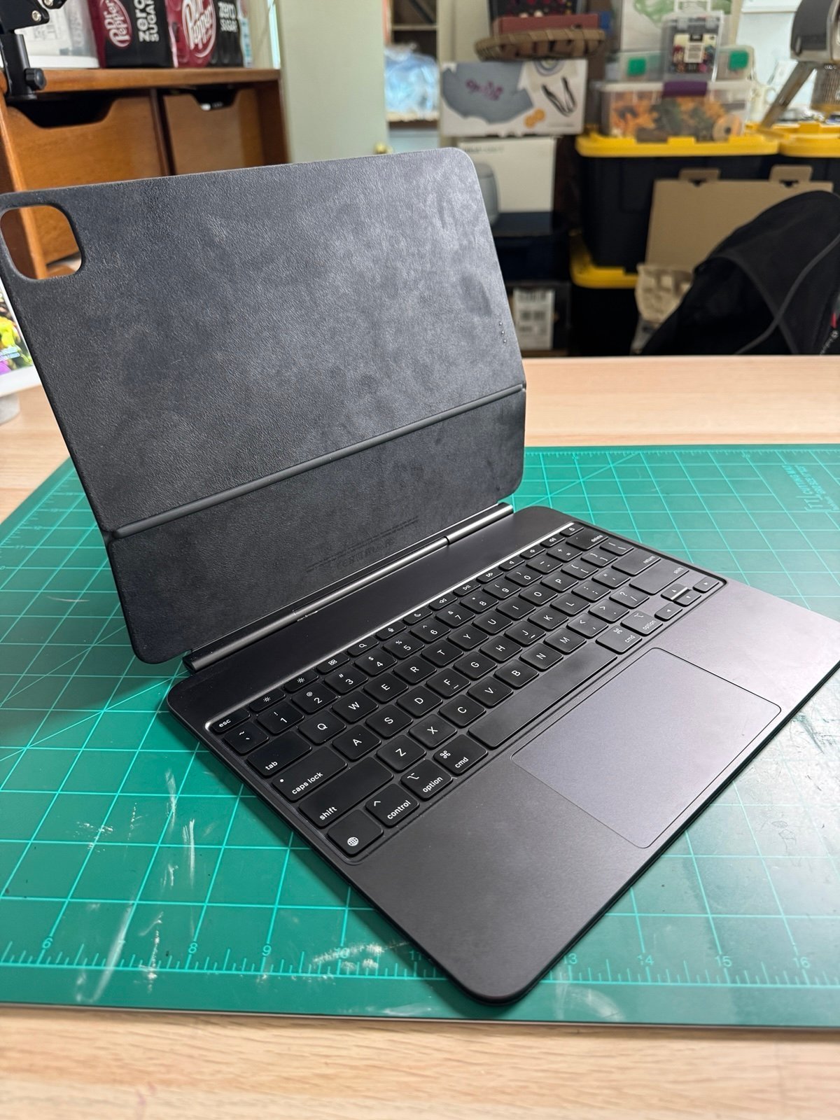 iPad Pro 13�?(M4) + Magic Keyboard!! 7L31