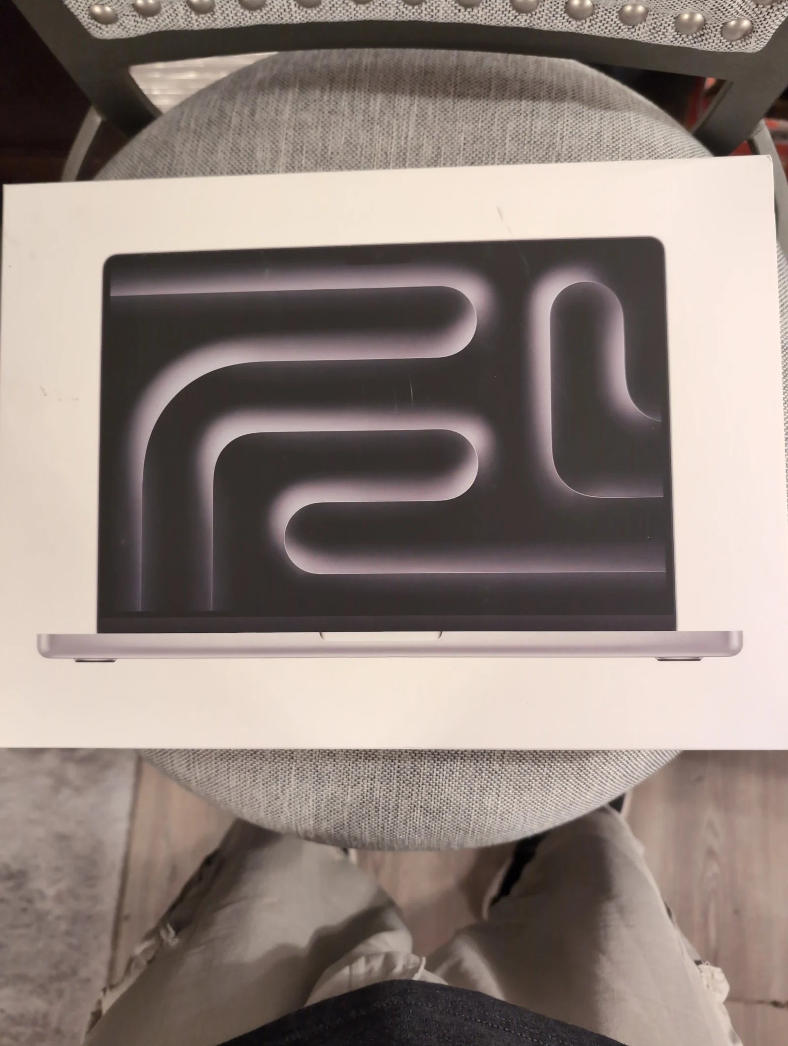 macbook pro 14 inch 2O39