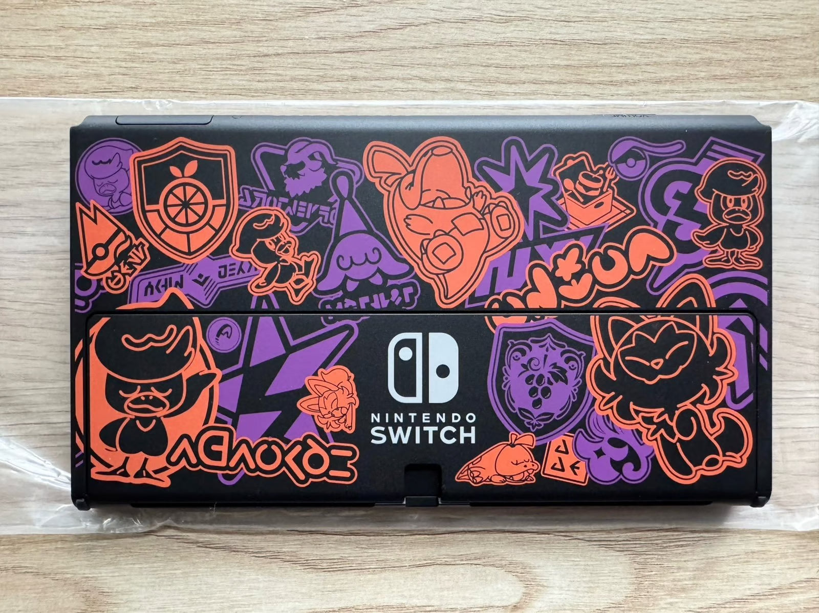 Nintendo Switch Oled Scarlet and Violet Edition 2D18