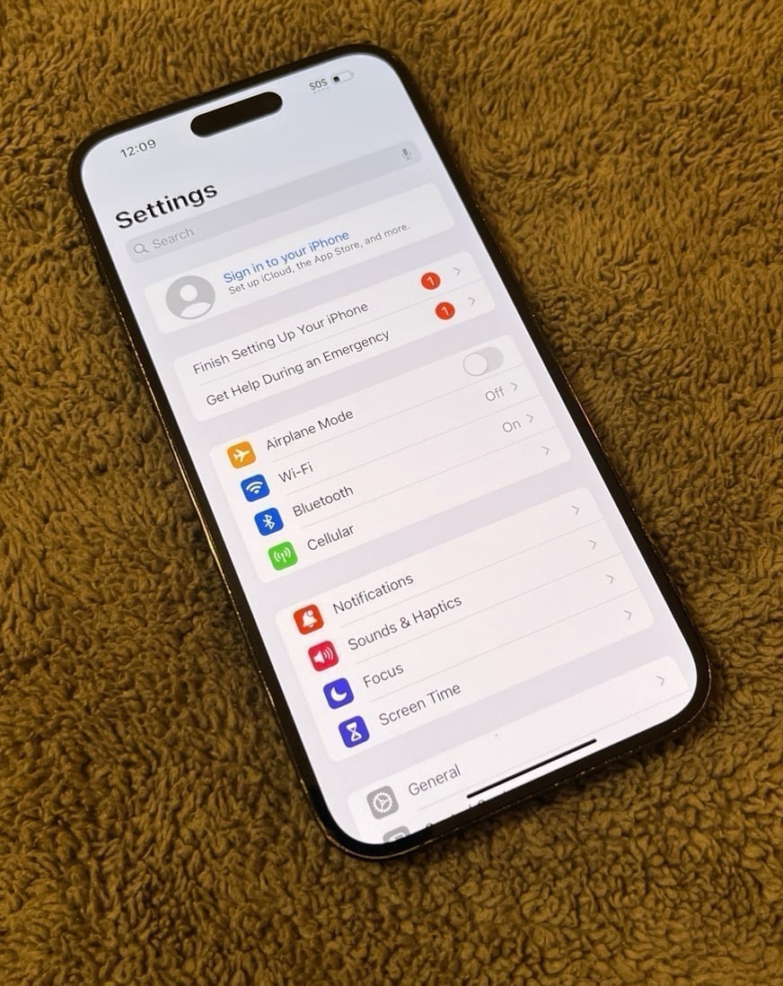 Apple iPhone 14 Pro Max 256 GB in Space Black Unlocked 6T25