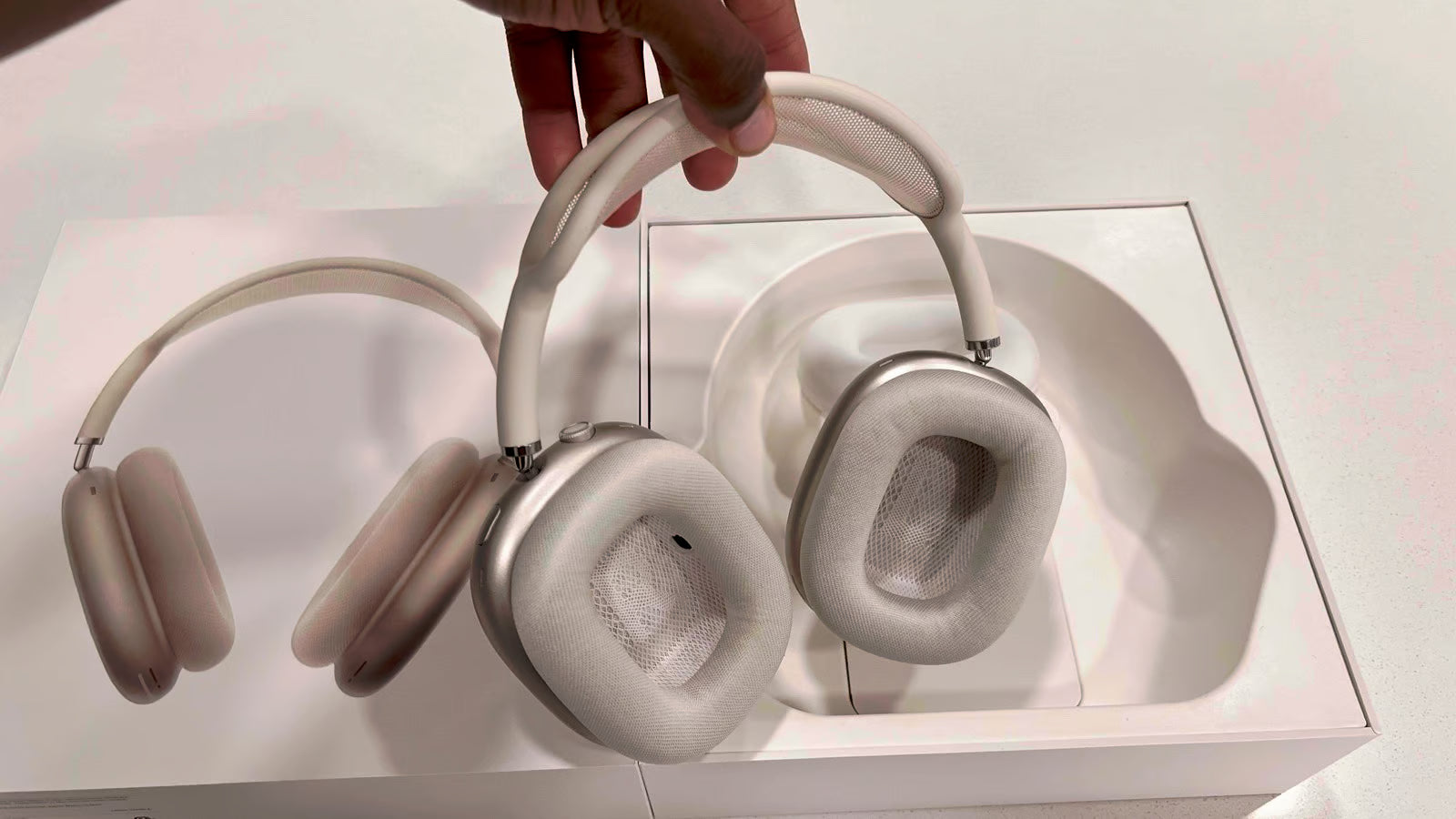 Starlight AirPods Max 5A82