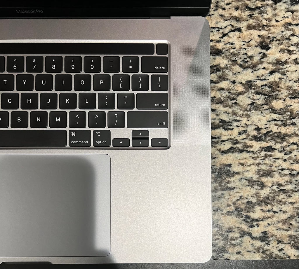 EXCELLENT Apple MacBook Pro Touch 16 inch 2.4GHz 8 Core i9 32GB 1TB SSD 1U97