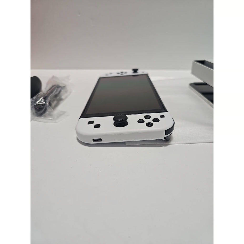 Nintendo Switch OLED Model HEG-001 Handheld Console - 64GB - White NEW CONDITION 8G19