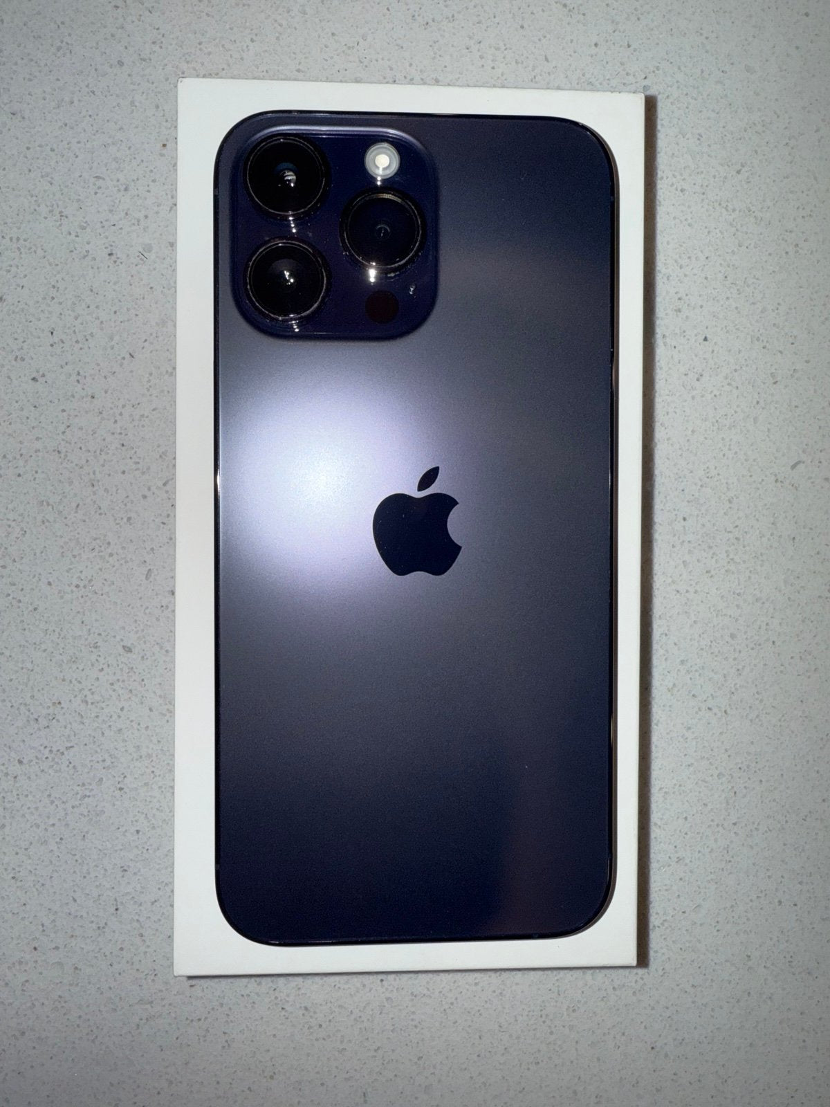 Apple iPhone 14 Pro Max 256 GB in Deep Purple Unlocked 8U59