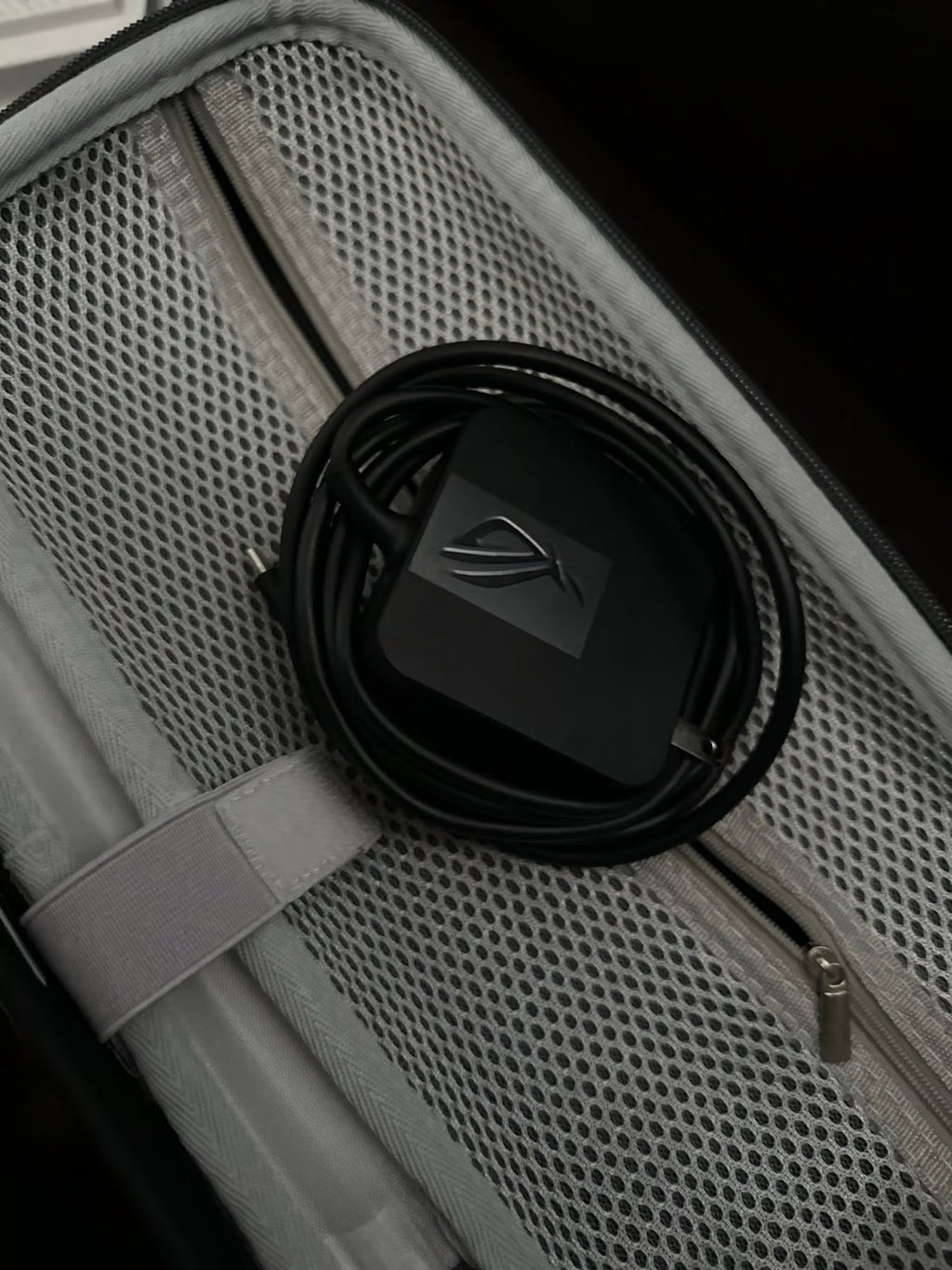 ASUS rog ally z1 extreme 7U93