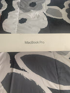 Apple Macbook Pro 13in.  M2 3.49 GHz  256GB SSD 2D69