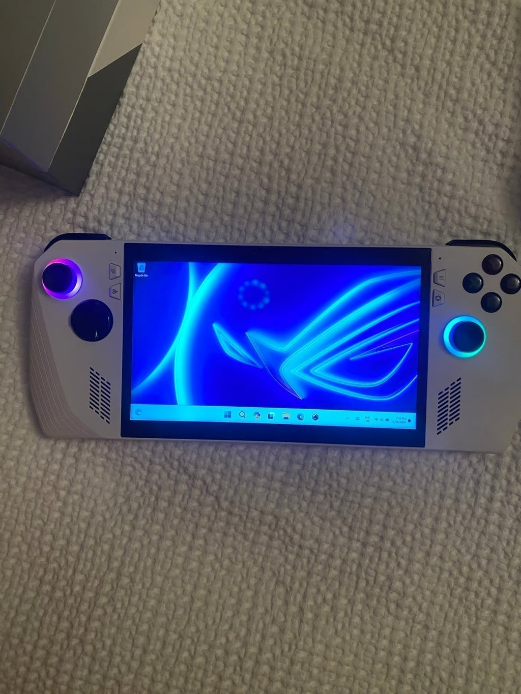 ASUS ROG ALLY Z1 EXTREME *BUNDLE* 5W89