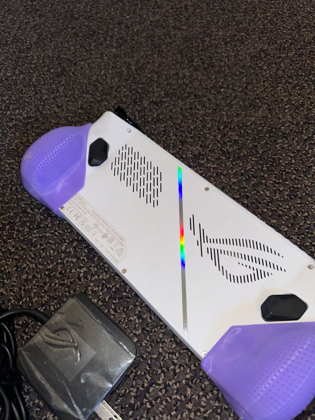 Asus Rog Ally z1 Extreme 8J19