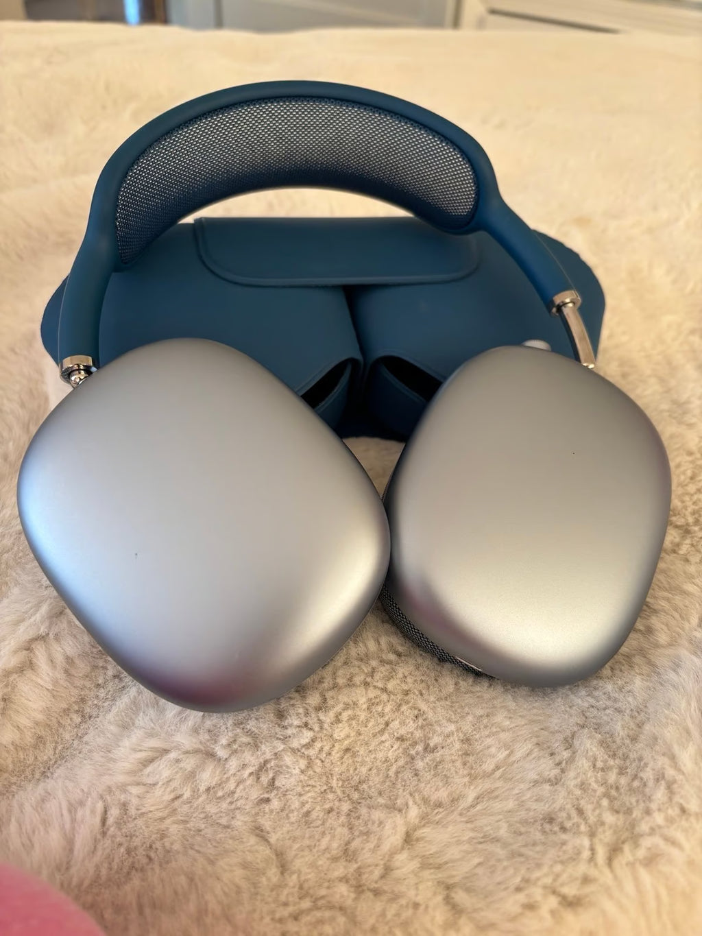AirPod Max A2096 Sky Blue Mint condition without box 1F79