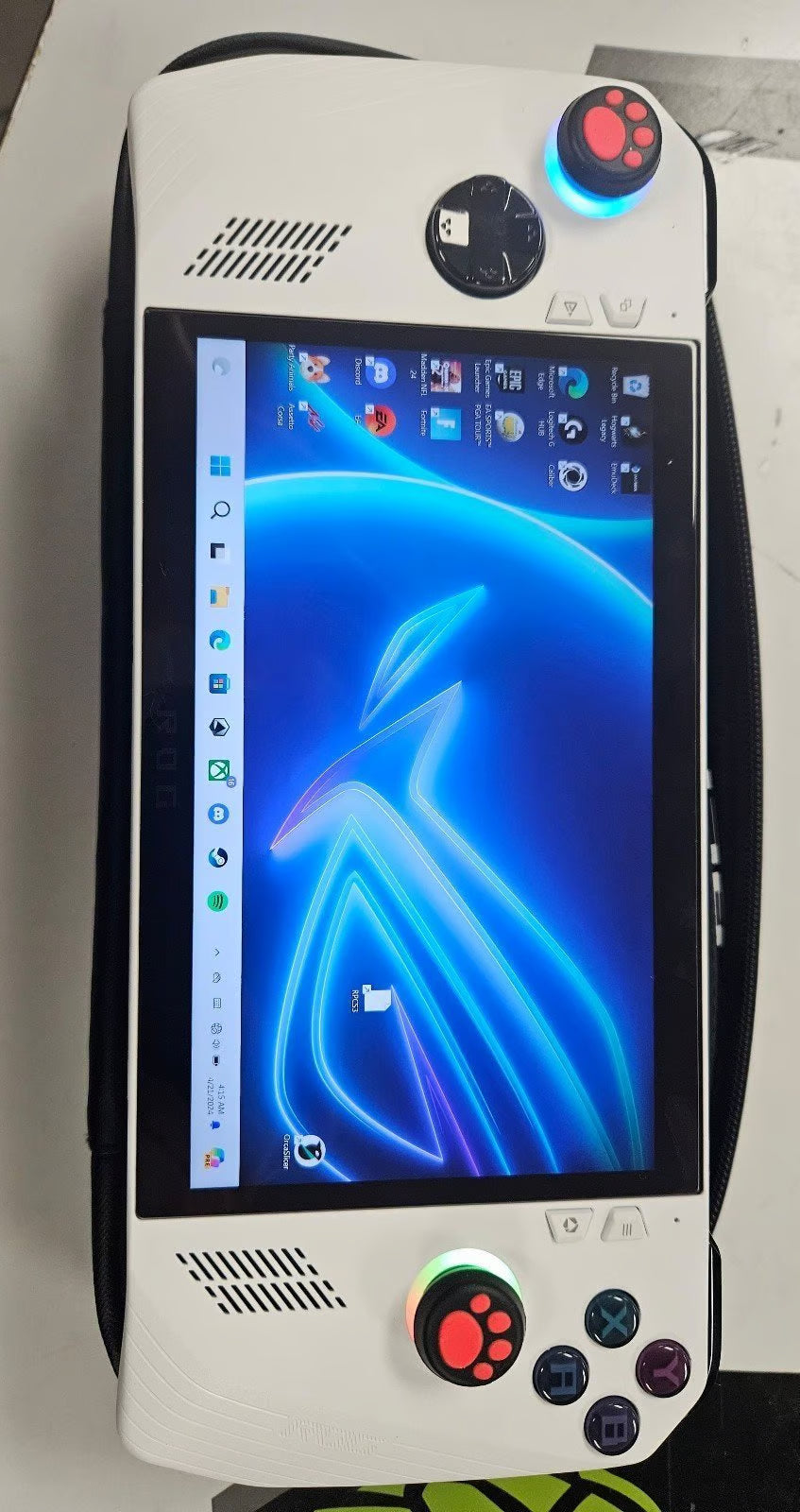 ASUS rog ally z1 extreme With Dock! 3W11