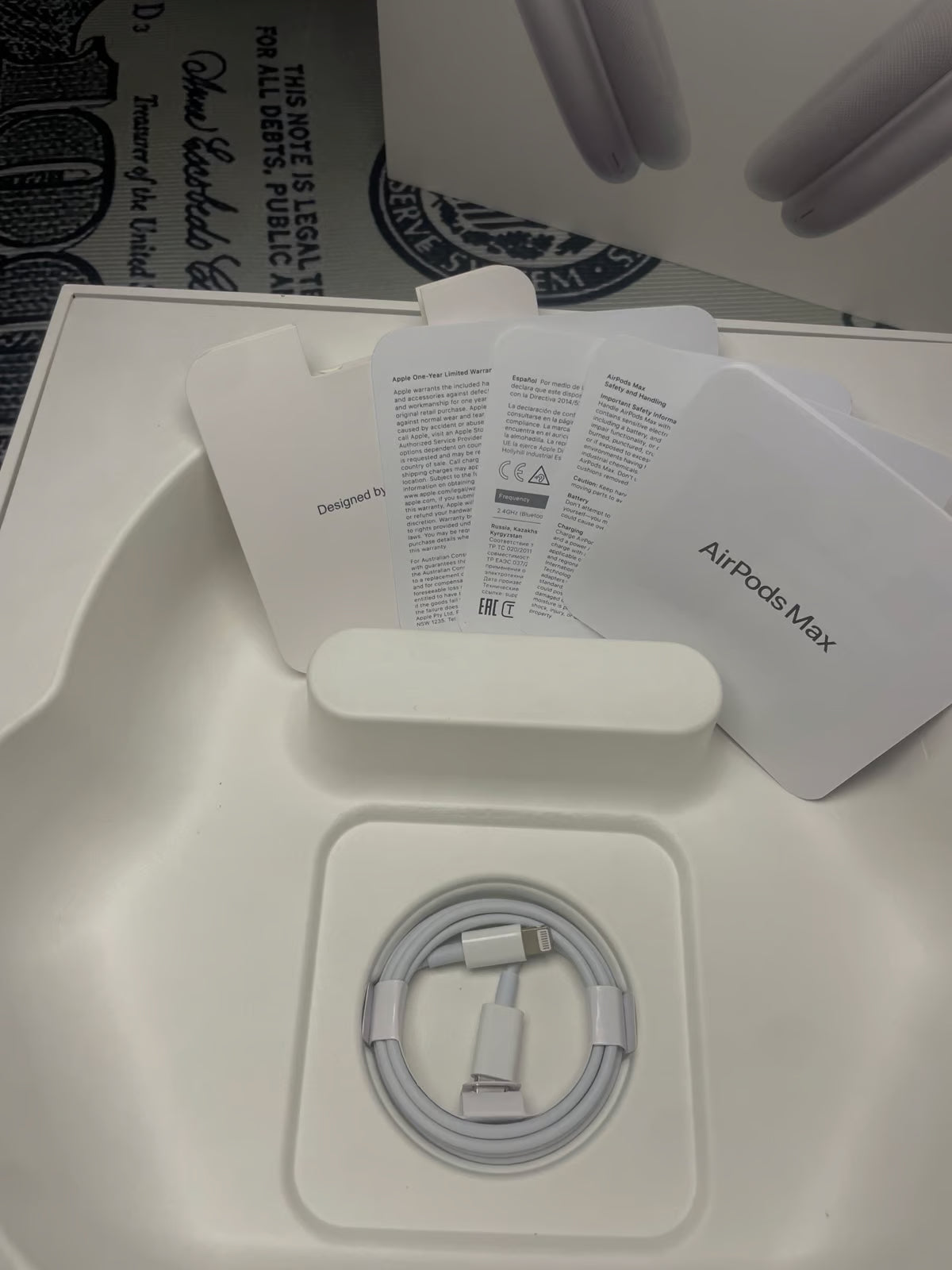 Apple AirPods Max with Smart Case in silver 1Q93