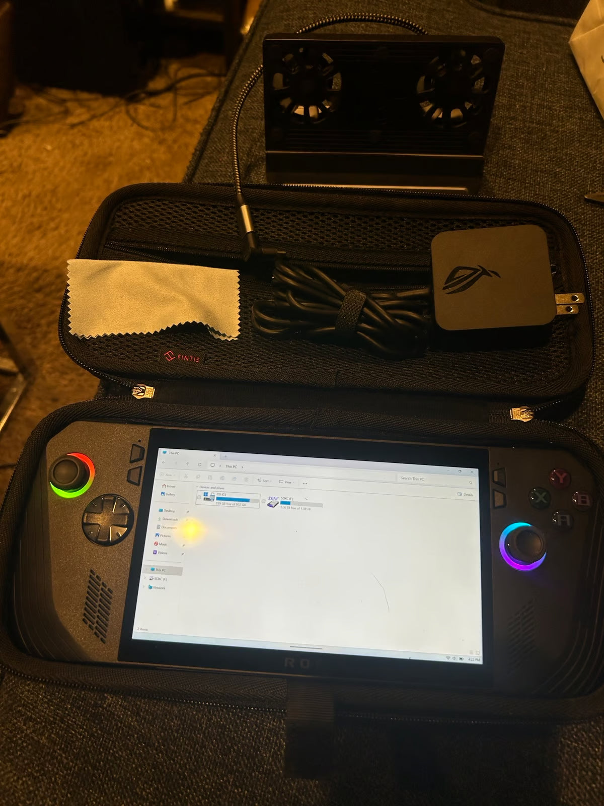 Asus Rog Ally X 1tb with 1.5tb sandisk ultra and more 1Q68