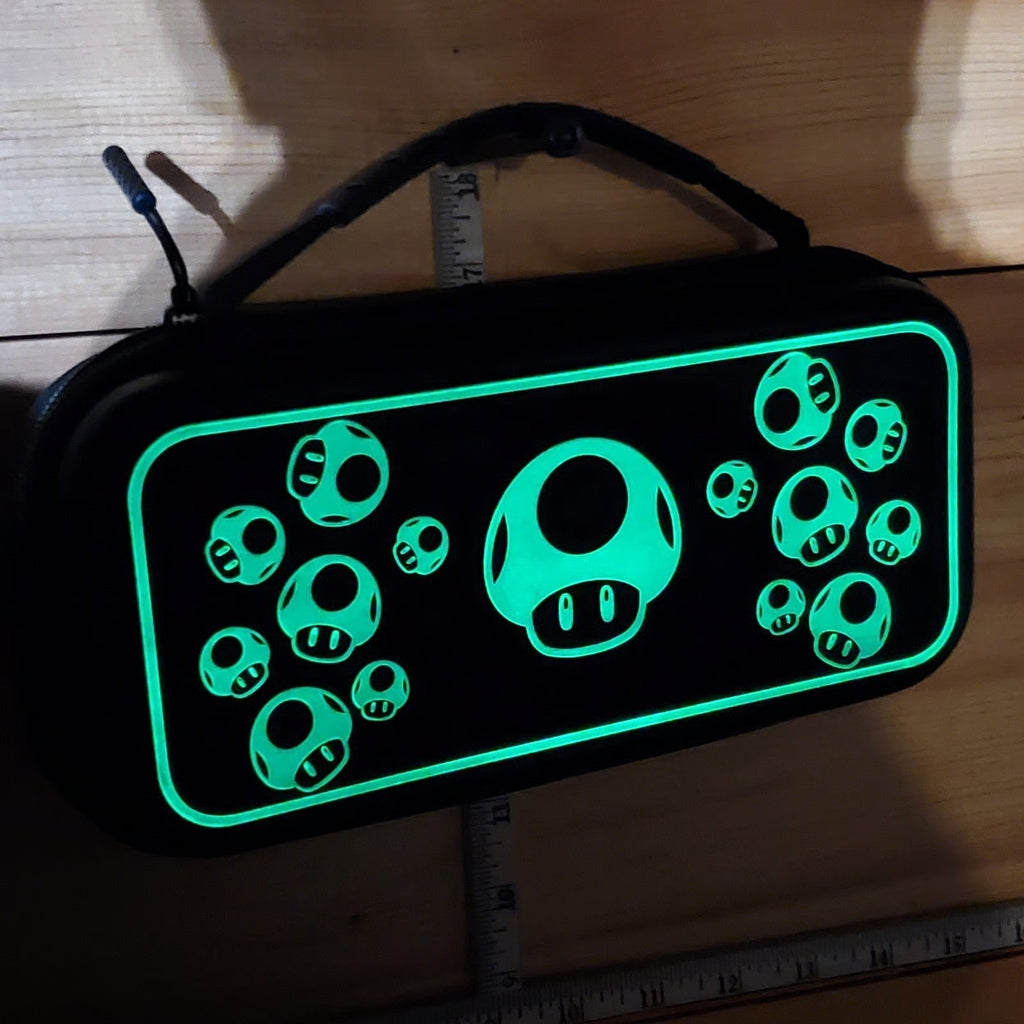 7 Inch Nintendo Switch OLED 64GB Internal Memory with Glowing Mushroom Case 2D98