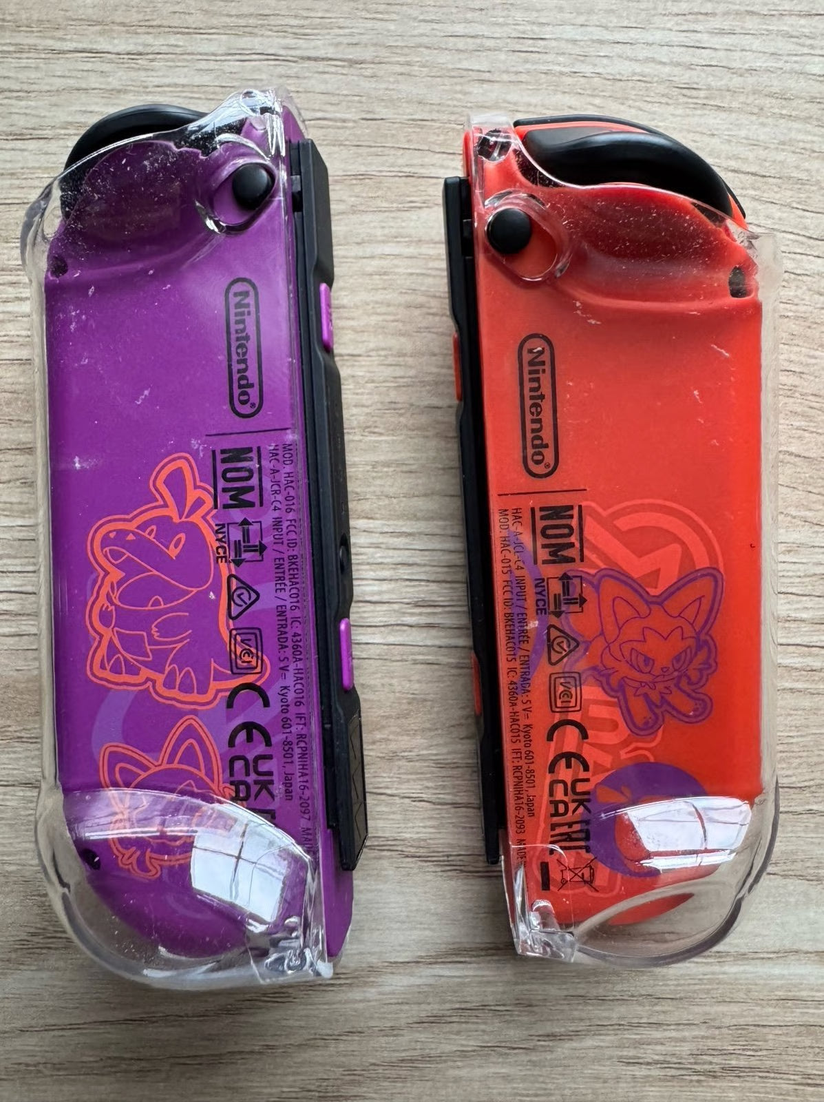 Nintendo Switch Oled Scarlet and Violet Edition 2D18