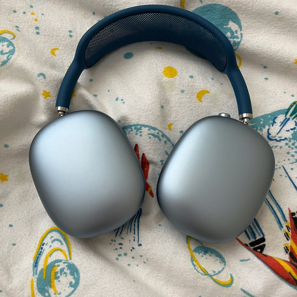 blue apple airpod max 6Q53