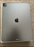 Apple iPad Pro 12.9 inch. 128gb. 2nd Generation Apple Pencil 3U39
