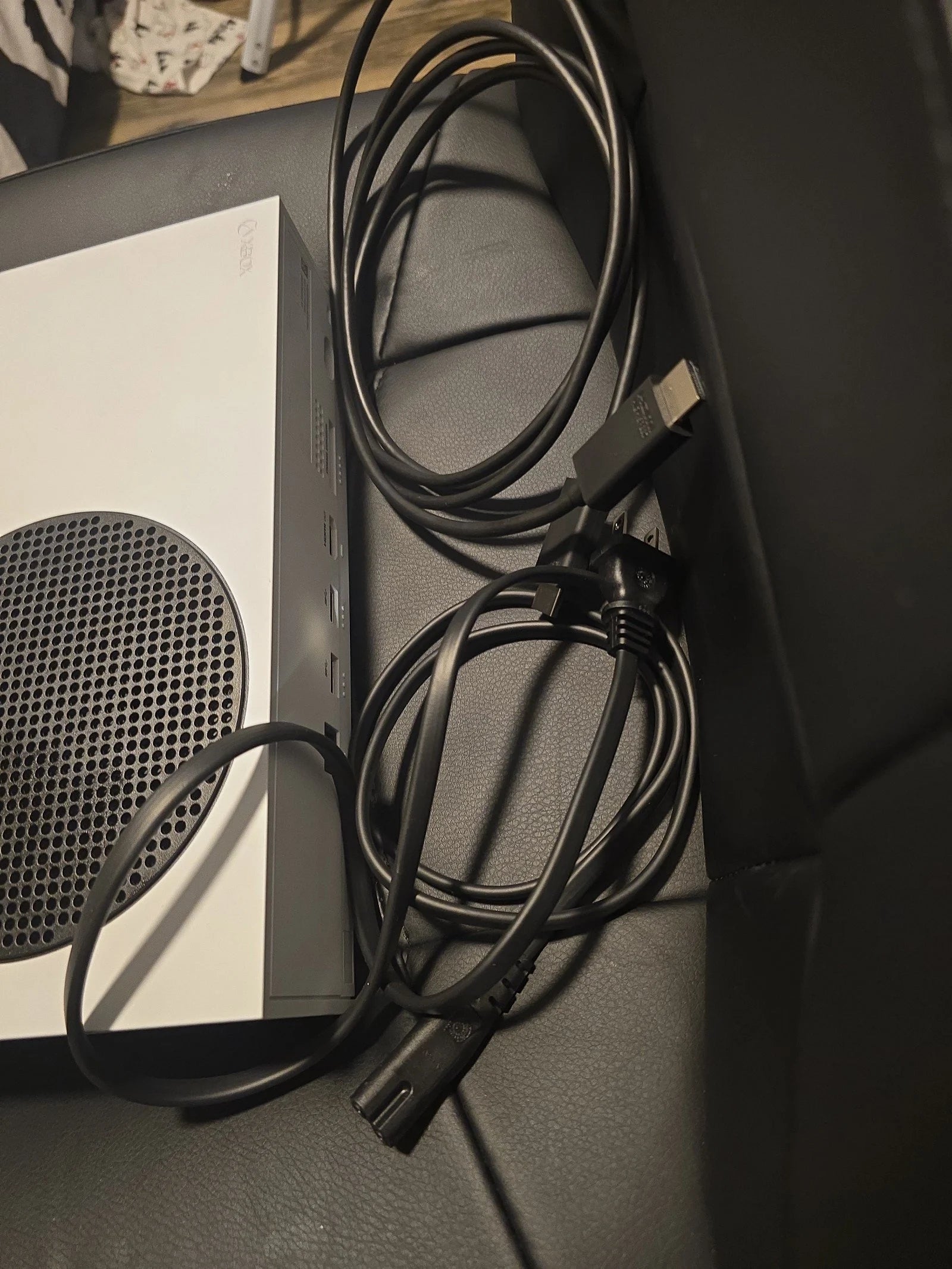 Xbox Series S 1 Tb & External Hard drive 1 tb 8M51