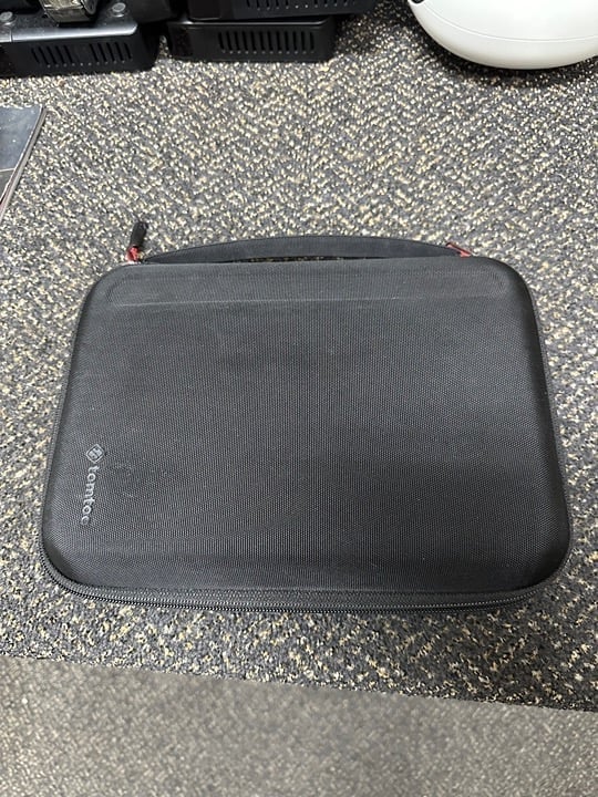 iPad Pro 11inch 3rd gen 128gb 1Y77