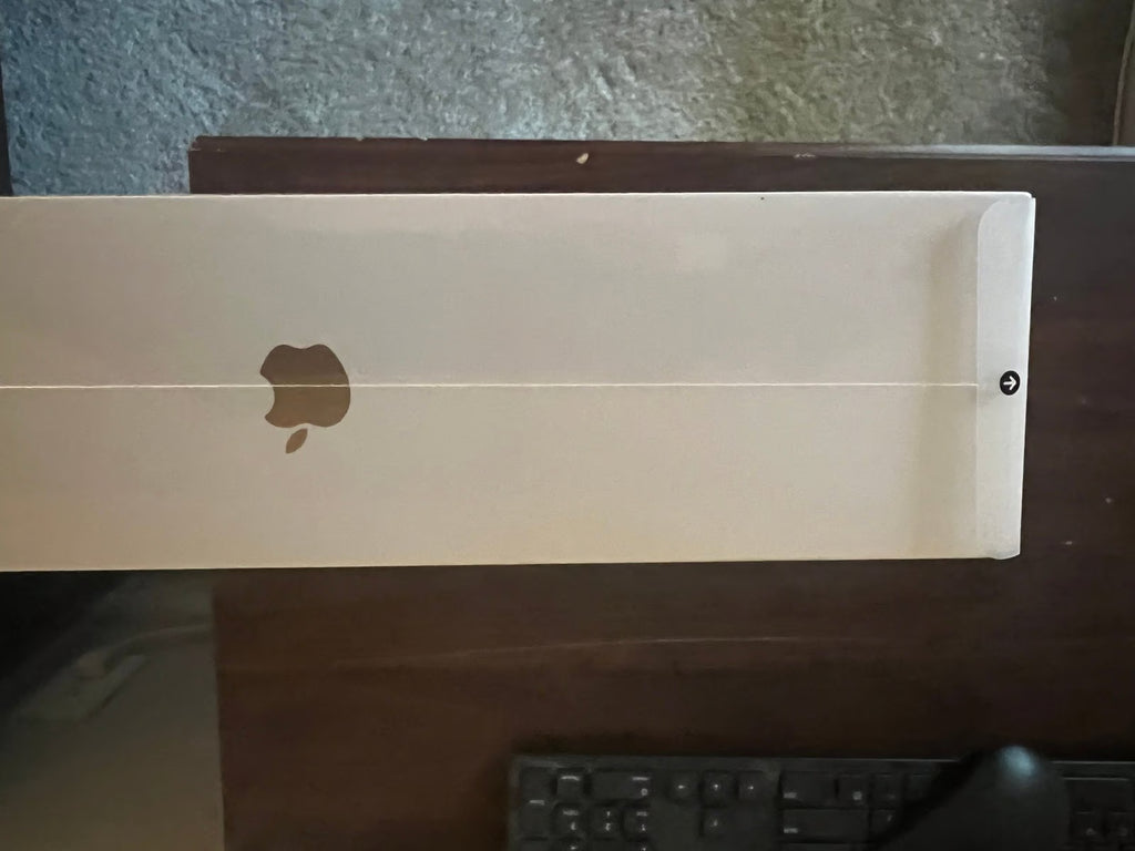 Apple Macbook Air A2337 13in.  M1 3.2 GHz  512GB SSD 8N91