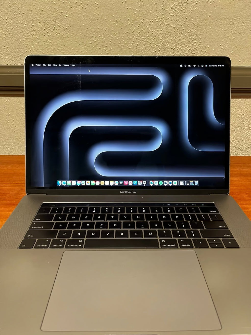 MacBook Pro 2017 8M58