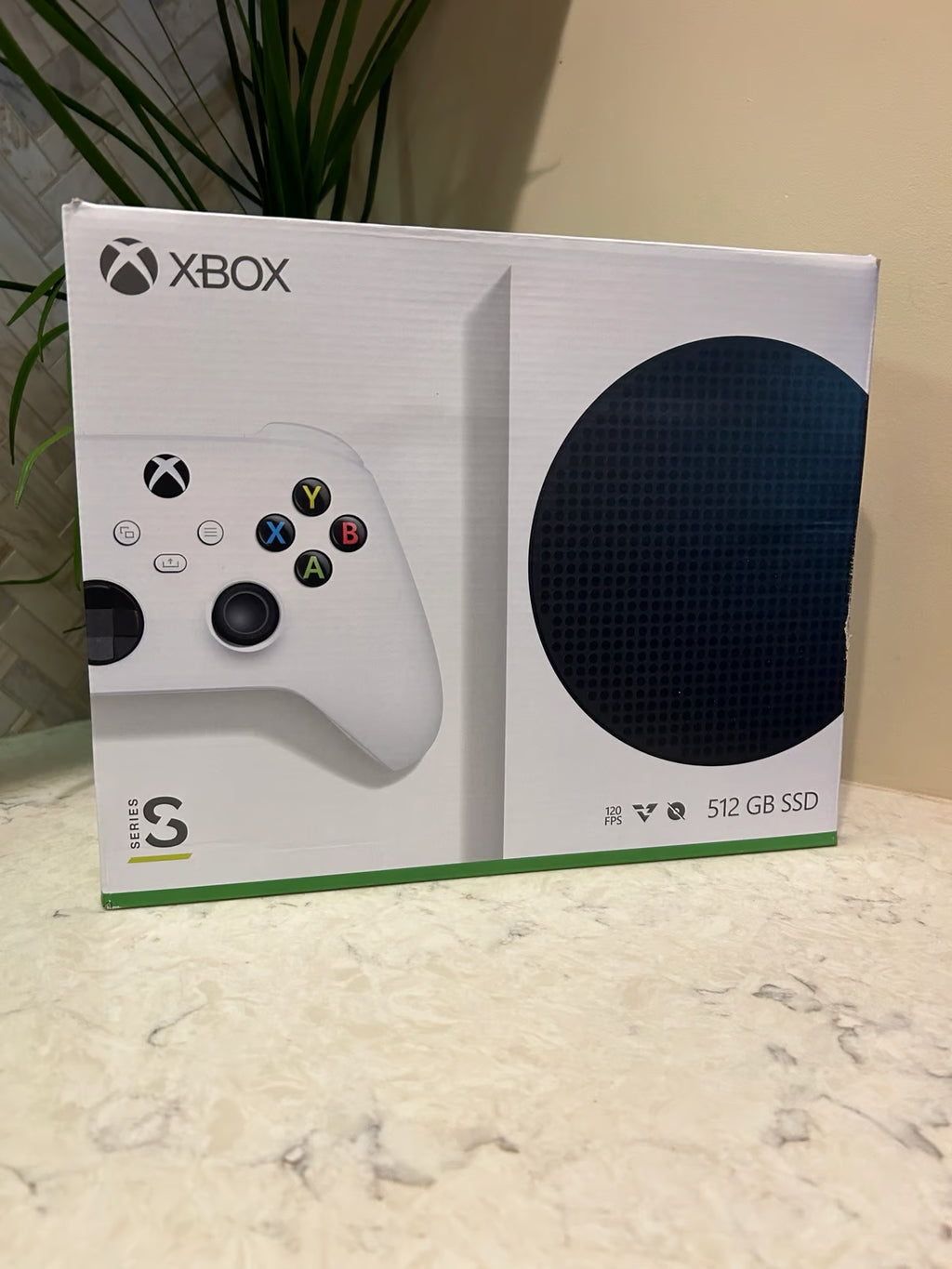 Xbox Series S 8Q79