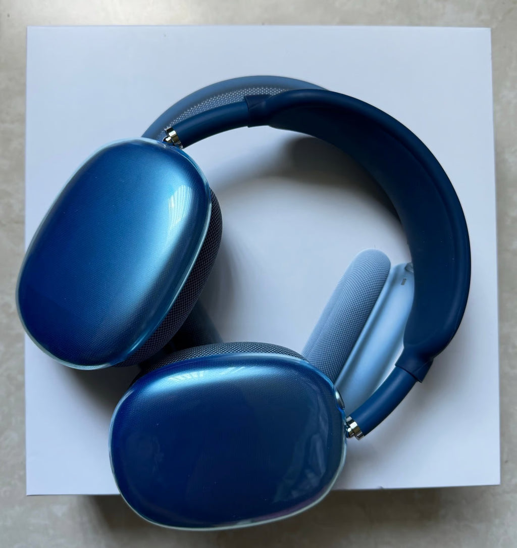 Apple AirPods Max with Smart Case in Sky Blue 7A76