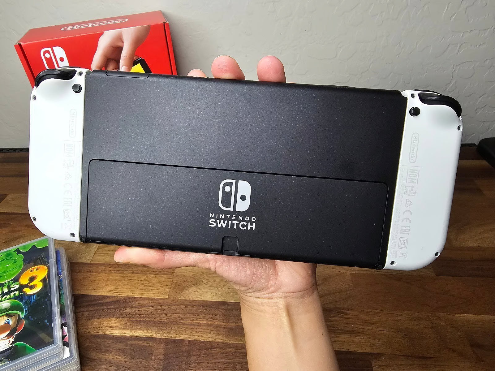 Nintendo Switch OLED 64GB + 128GB SD Handheld Console w/Joy-Con White & 5 Games 7K32