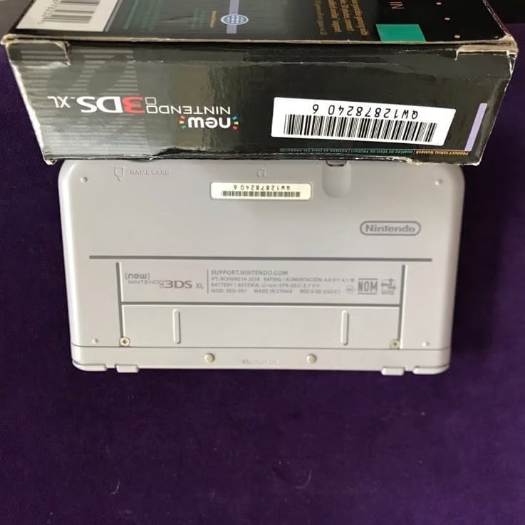 Nintendo 3DS XL Super Nintendo Edition CIB