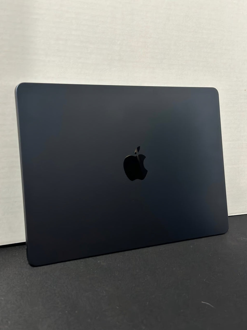 M2 Macbook Air 21 BATTERY CYCLES 9D79