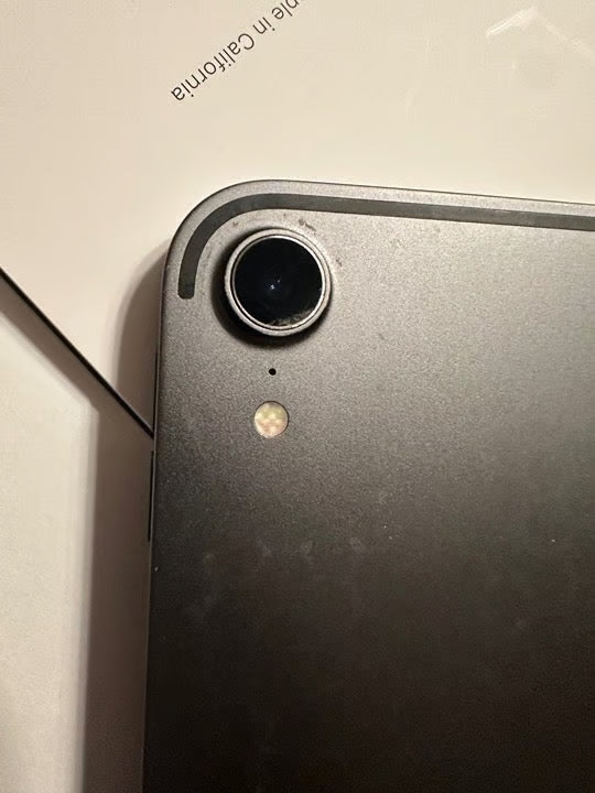 1TB Apple iPad Pro 12.9 inch (3rd Gen) 3X58