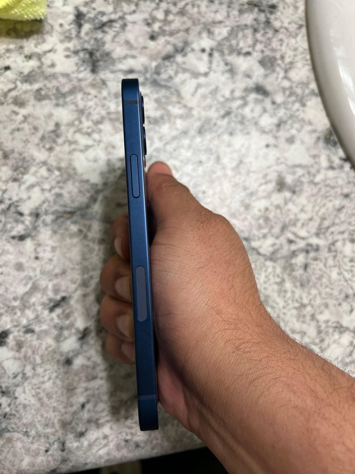 iphone 12 64gb unlocked blue 3Y79