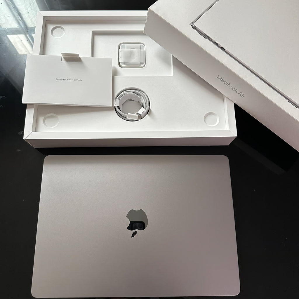 MacBook Air m2 15 inch 7F55