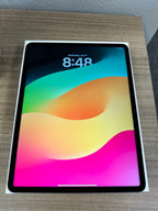 Apple IPad Pro 12.9�?5th Generation 128GB wifi+cellular (Space Gray) 2Q85