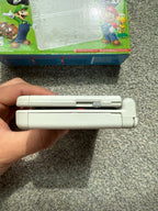 New Nintendo 3ds Mario white edition