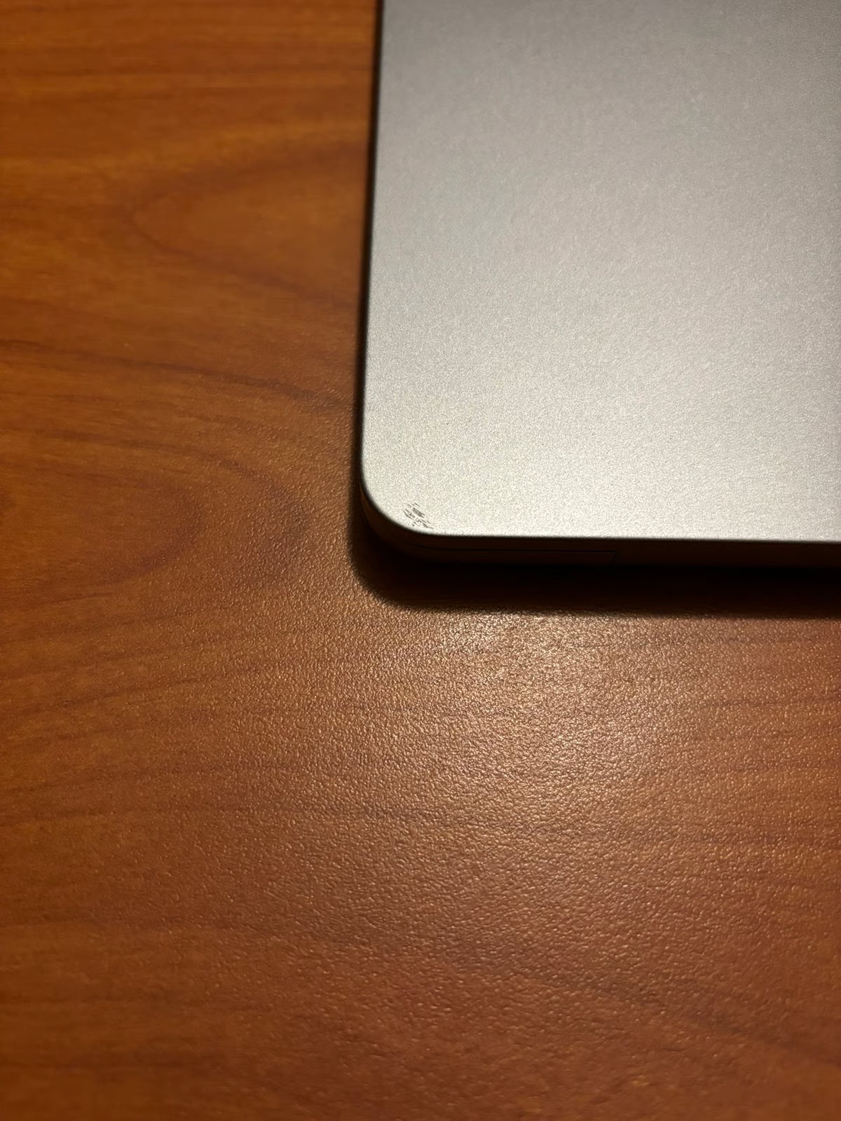 M2 MacBook Air 13 in 256gb 16gb Ram 8L83