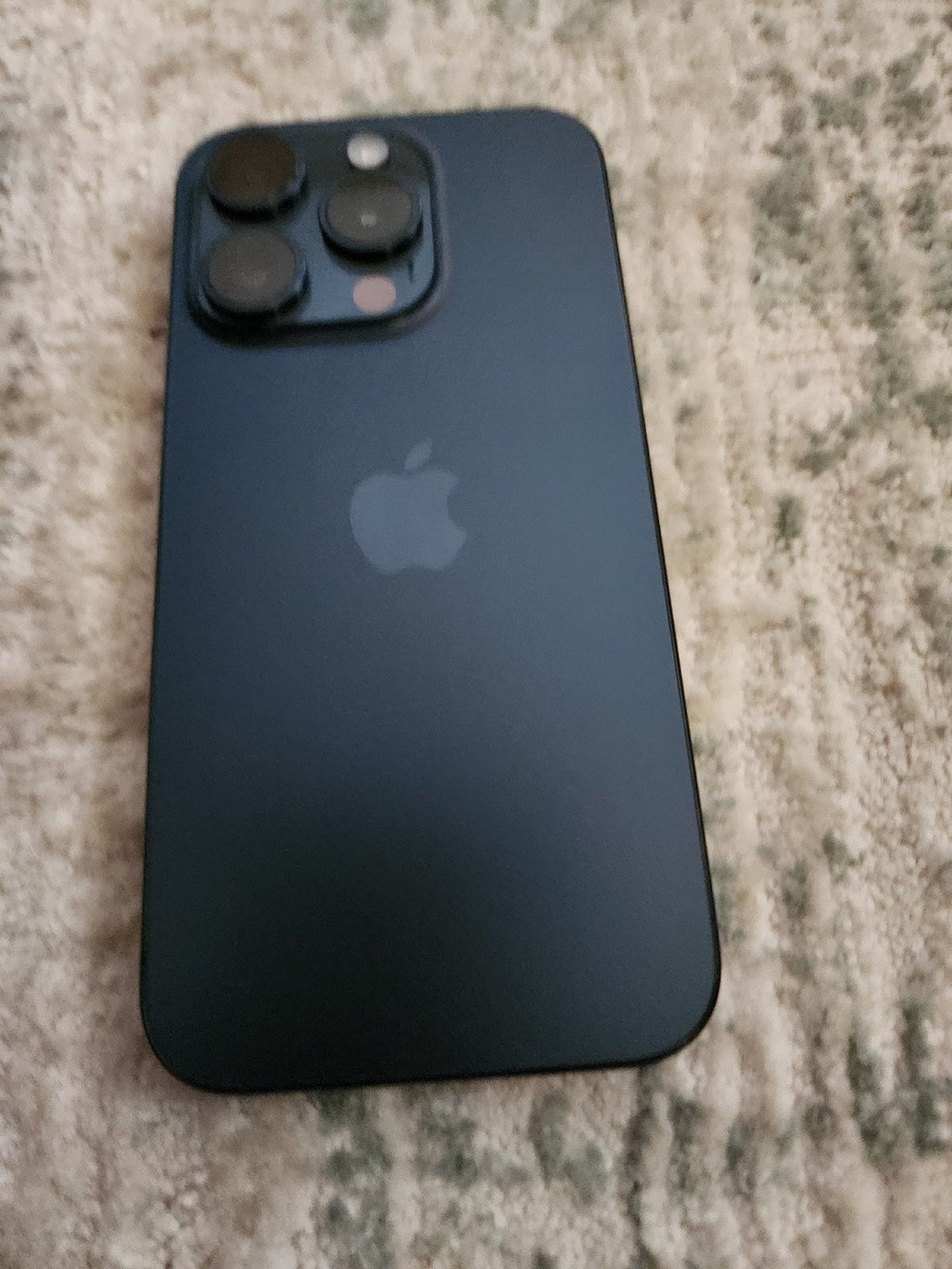 Apple iPhone 15 pro 128GB T mobile 3R68