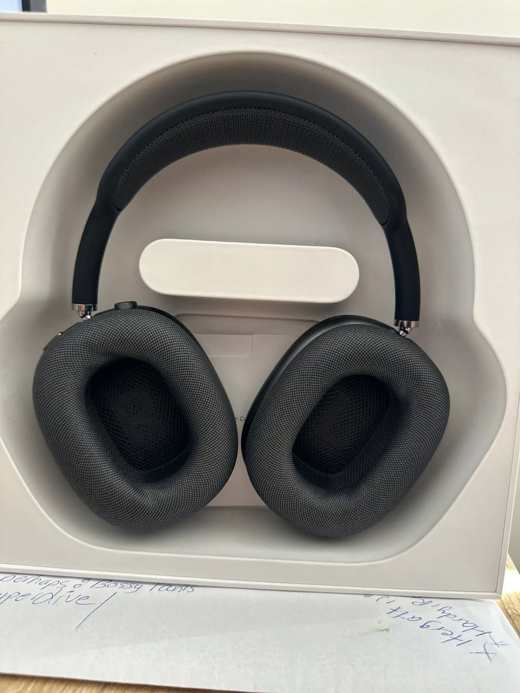 Apple AirPods Max in Space Gray 6K69