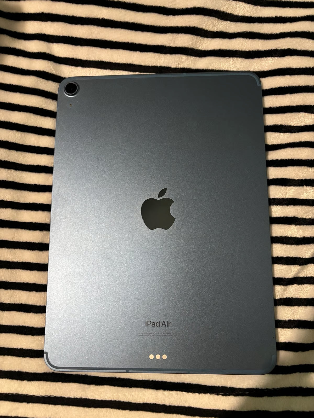 Apple iPad Air (5th generation) 9K91