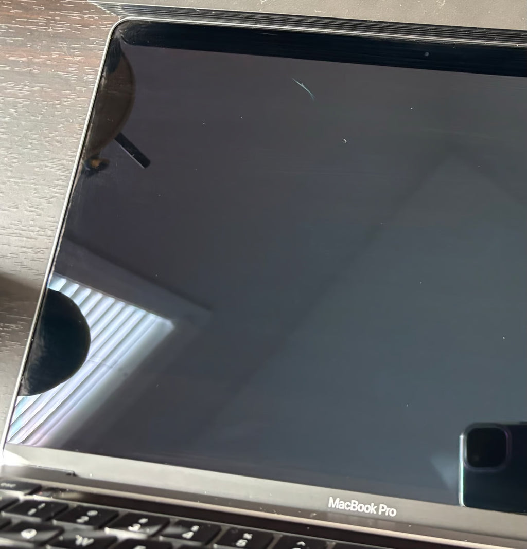 MacBook Pro 2020 M1 Chip 1R82