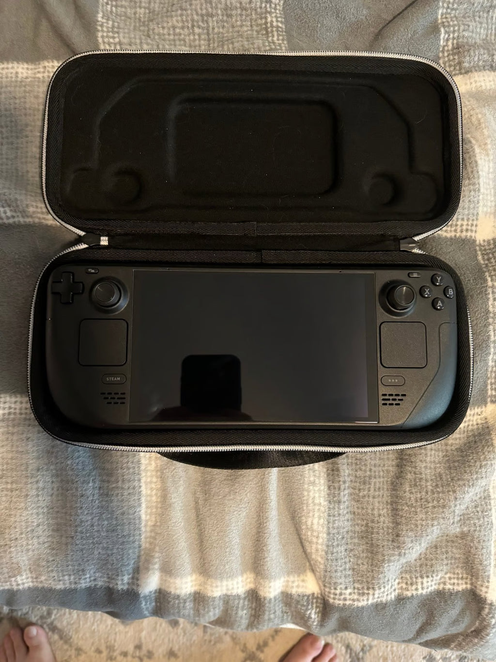 Steam Deck OLED 512 GB + 512GB SD Card (Like New) 1G51