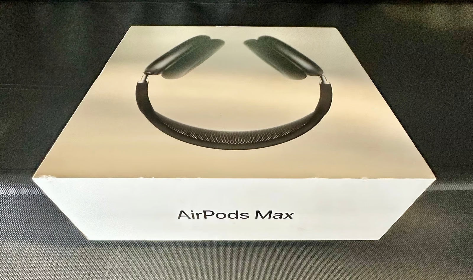 Apple AirPods Max with Smart Case in Space Gray 5K72