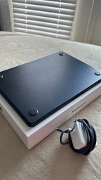 Apple Macbook Air A2681 13.6in. M2 256GB Midnight Blue 9G96