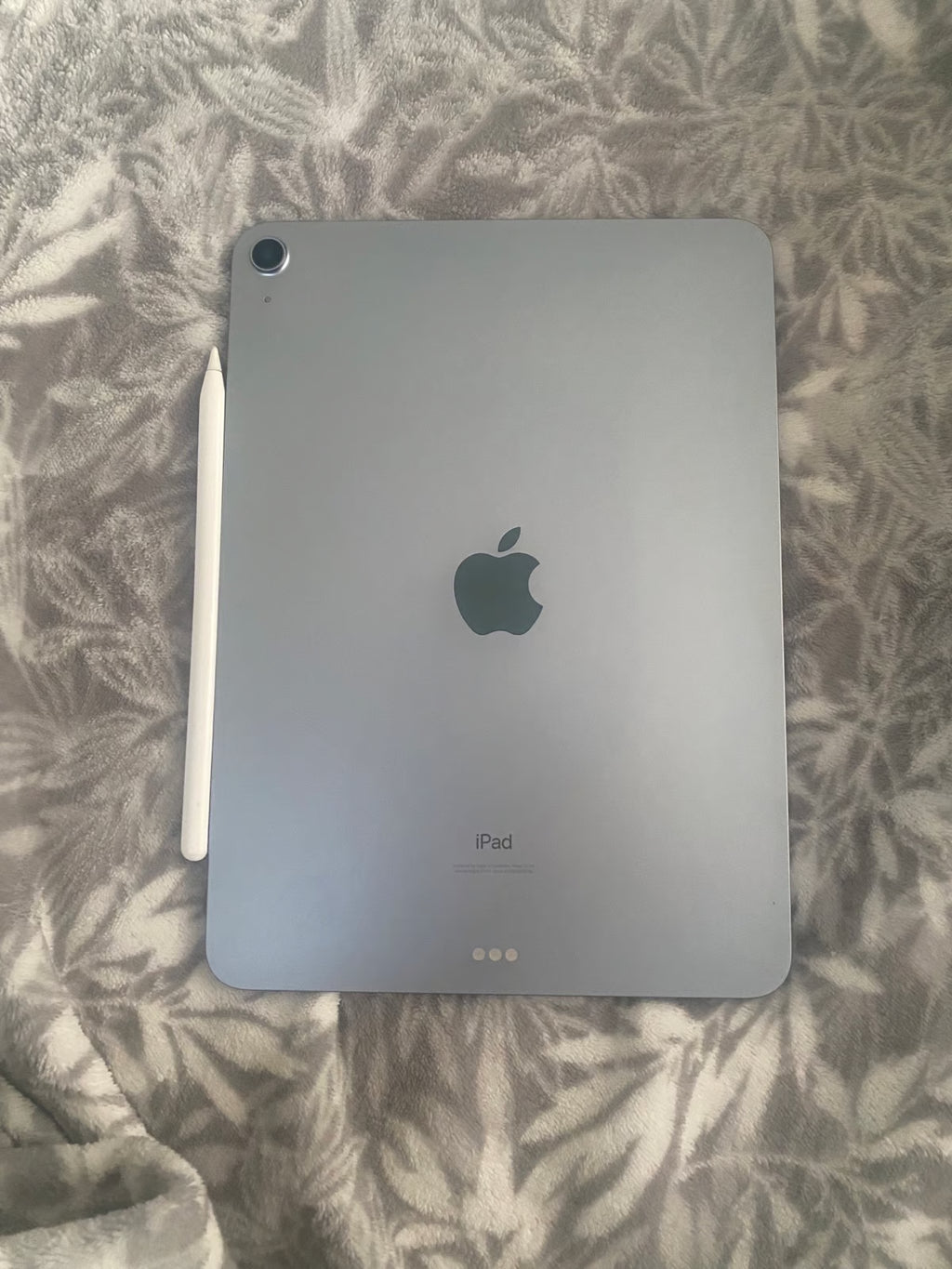 GENERATION 4 IPAD AIR  ( READ DESCRIPTION ) 9V33