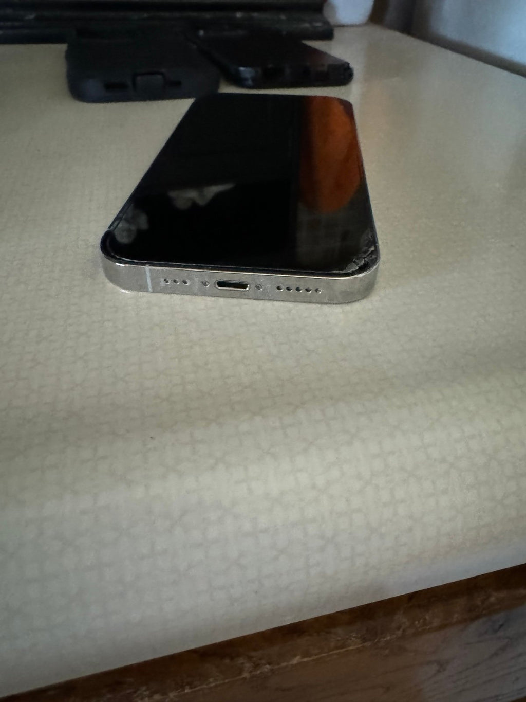 Apple iPhone 14 Pro 256 GB in Silver 1K55