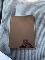 Apple iPad Pro 5th Generation 12.9 inch 256 GB in silver with Magic Keyboard 9F28