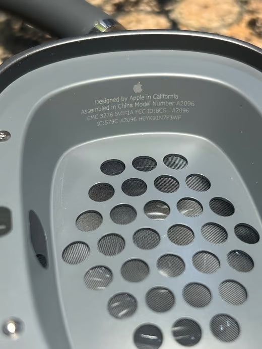 Apple AirPods Max with Smart Case 2Y58