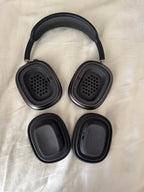 AirPod Max Space Grey plus accessories 2U71