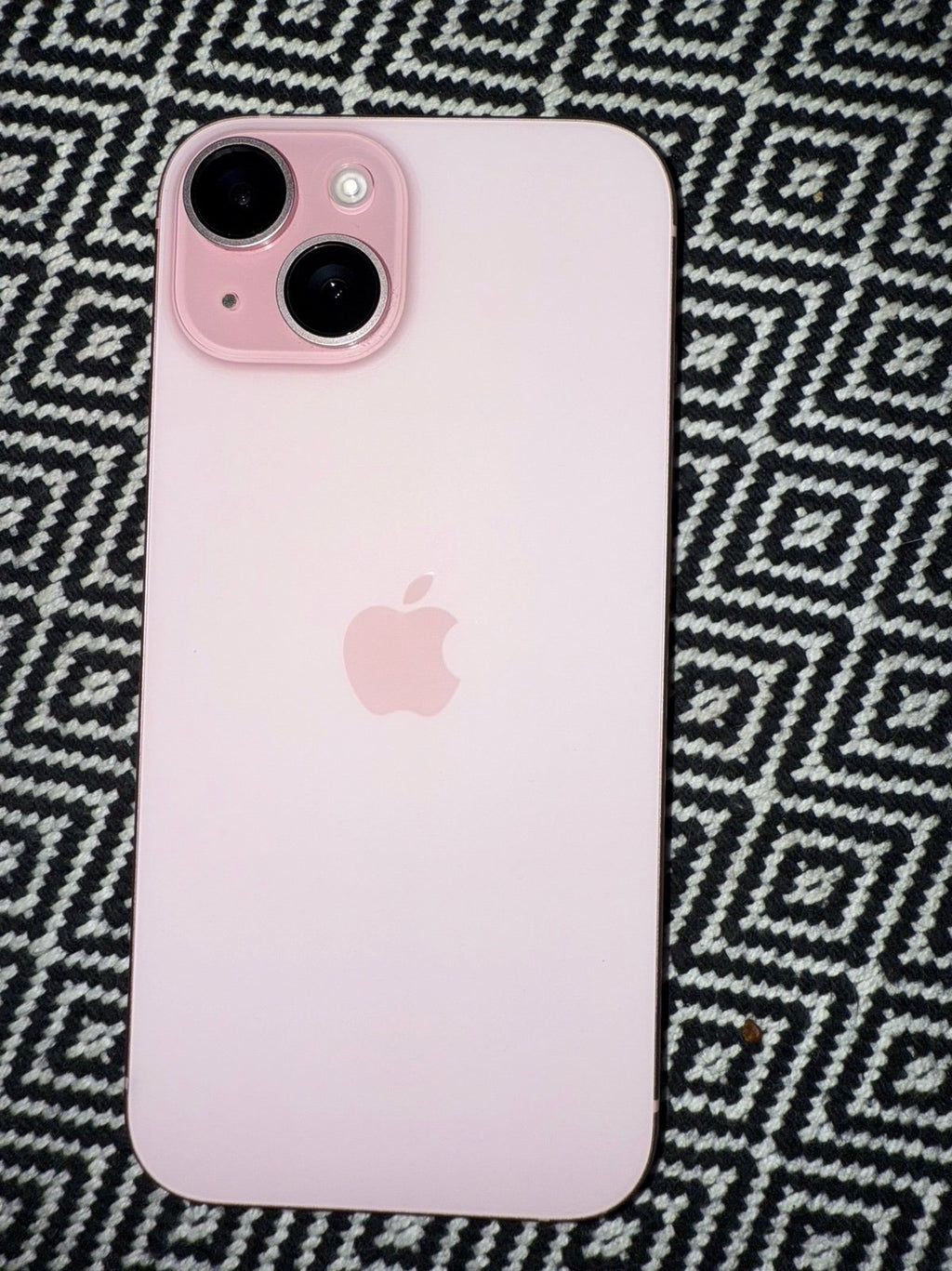 Apple iPhone 15 unlocked 2N96