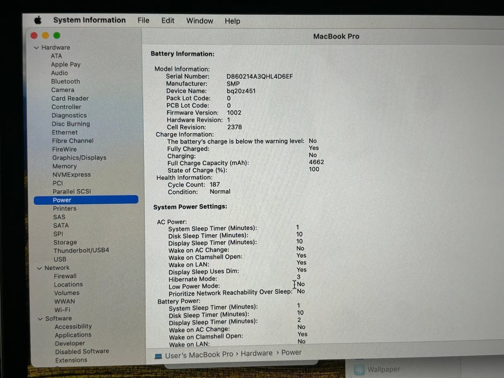 MacBook Pro 2020 open box 1S63
